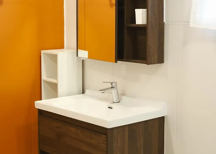 2br Stylist Rare Find China Town * Bangkok