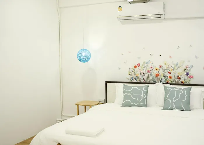 2br Stylist Rare Find China Town